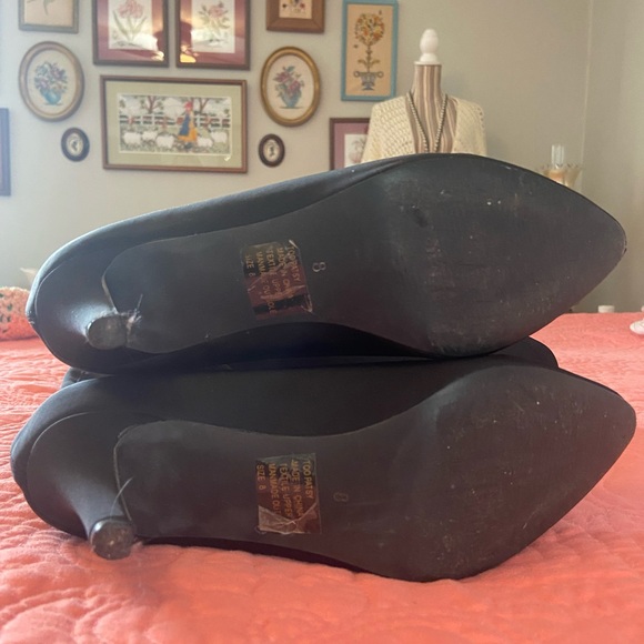 2 Lips Too Black Heeled Pull on Boots - Picture 5 of 6